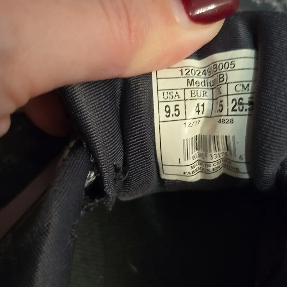 Brooks Revel Women's Charcoal and Blush Athletic Shoes. - Picture 10 of 12